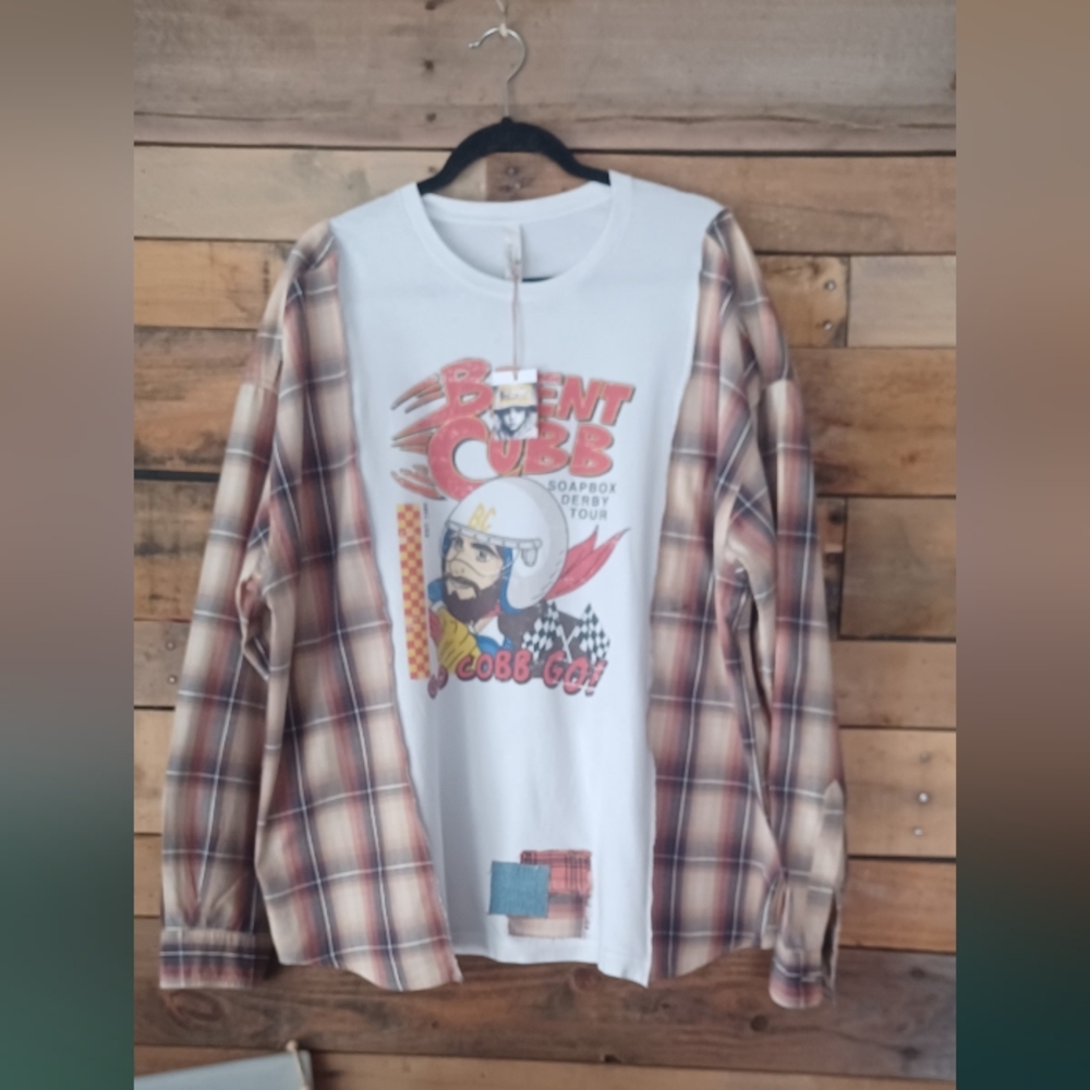 Upcycled Vintage Graphic Shirt - Picture 3 of 8